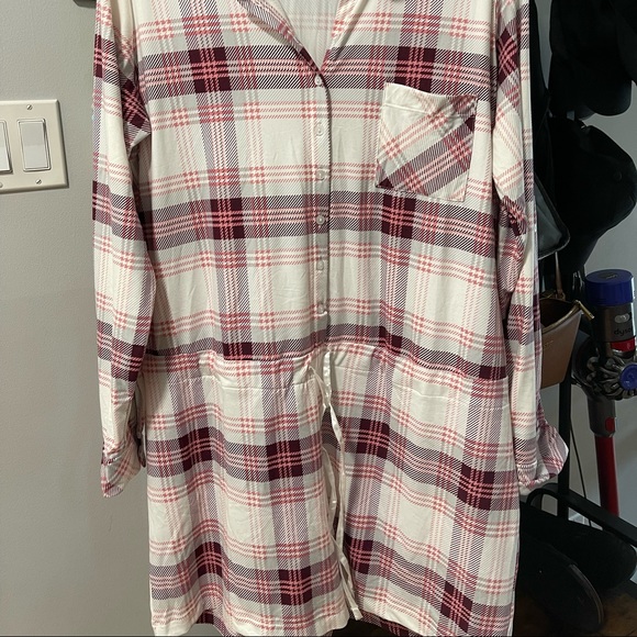 La Vie En Rose Romper - Picture 2 of 3